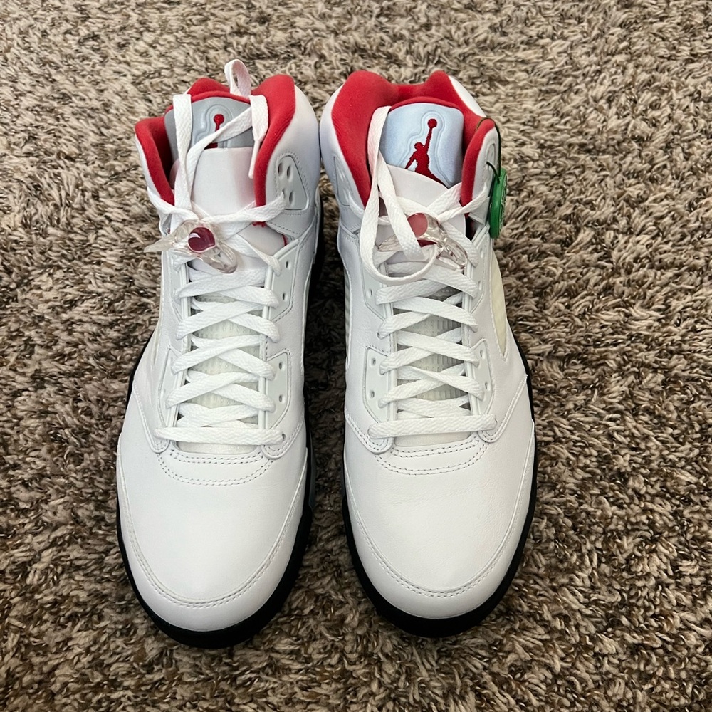 Air Jordan 5 fire red